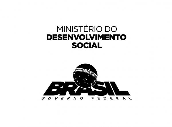 Em Brasília, Prefeito Valdir Sartor receberá micro-ônibus para o transporte dos idosos do CCI