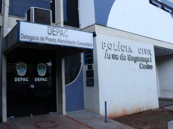 Adolescentes agridem vítima a chutes e socos durante tentativa de roubo