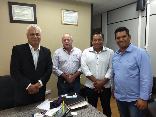 Em reunião com o Deputado Cabo Almir, Prefeito Valdir Sartor solicitou gestão para construção da acostamento na MS 276 