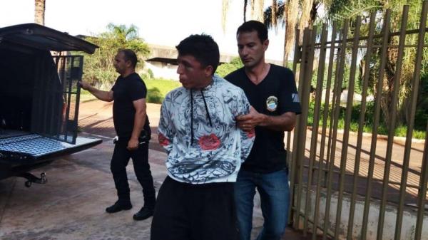 Homem acusado de matar namorada e a filha de um mês é encontrado morto em cela da PED