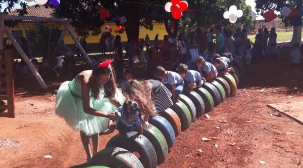 Nas mãos de detentos, mais de 4,2 mil pneus se transformaram em parques de diversão