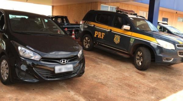 Carro roubado em Paraná é recuperado em MS