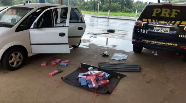 Motorista é flagrado com 40 quilos de cocaína que levaria para Minas Gerais