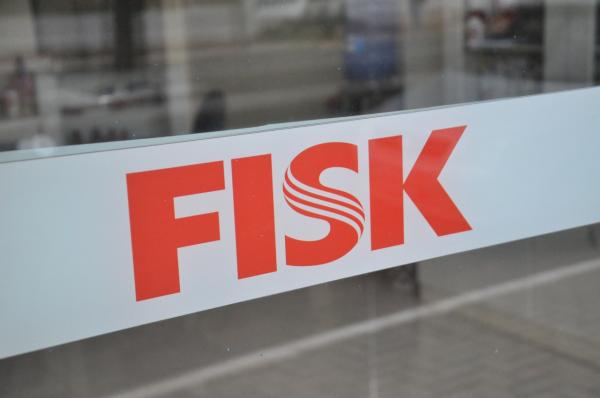 Ao se matricular na Fisk você ganha uma linda caixa de som Bluetooth