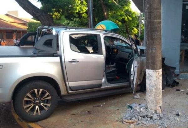 Empresário leva dois tiros em atentado no Centro de Dourados