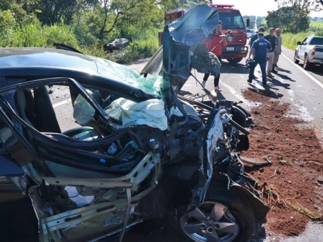 Jovens de 21 e 24 anos são as vítimas fatais de colisão na BR-262