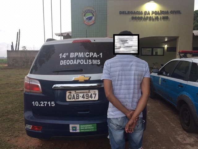 Motorista de caminhão embriagado foi preso após se envolver em acidente em Deodápolis 