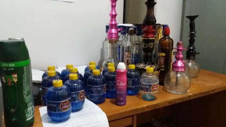 Guarda faz batida em festa regada a álcool e narguilé e encontra menores bêbados