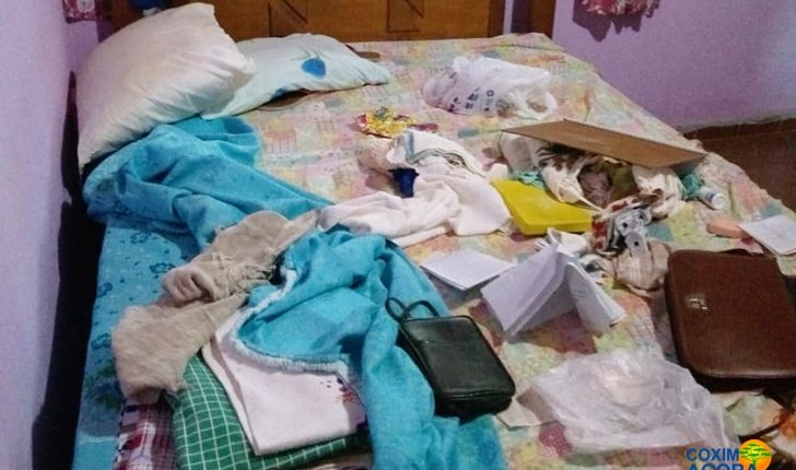 Idosa de 83 anos que foi espancada e amarrada morre em hospital