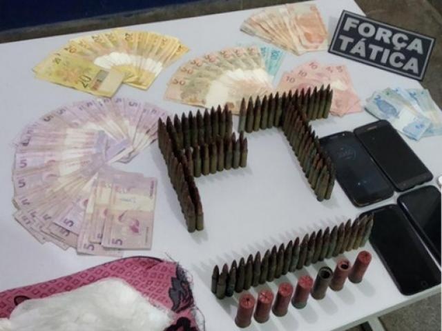 Trio é preso com cocaína, dinheiro e munições de fuzil 7.62mm