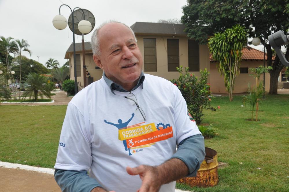 Deodápolis comemorou 43 anos com show na praça, lançamento e entrega de obras e atividades desportivas 
