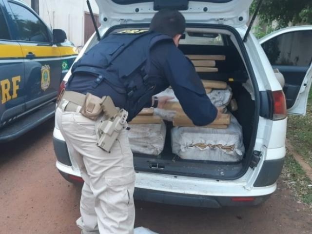 Dupla é presa com 193 quilos de maconha que seriam entregues na Capital