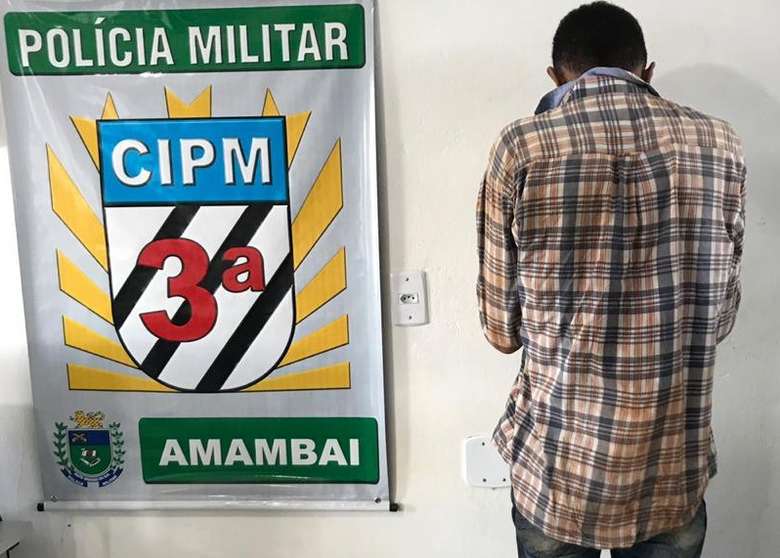 Polícia prende paulista com mais de 100 quilos de maconha na fronrteira