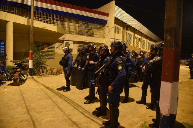 Após massacre em presídio na fronteira com MS, diretor é demitido e membros do PCC expulsos