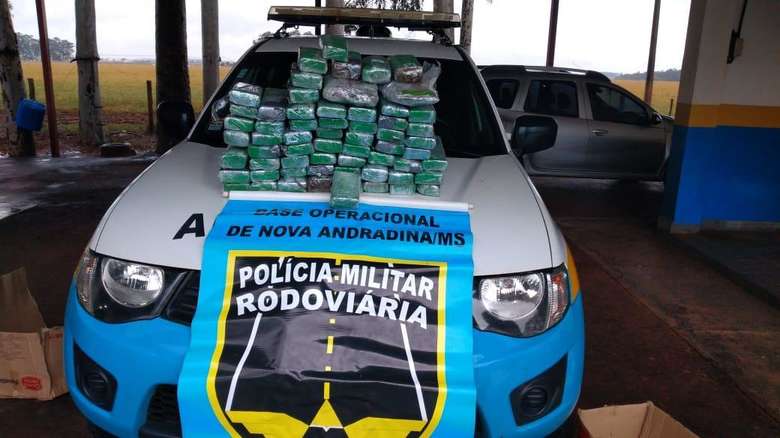 Casal é preso transportando maconha que seria entregue em São Paulo
