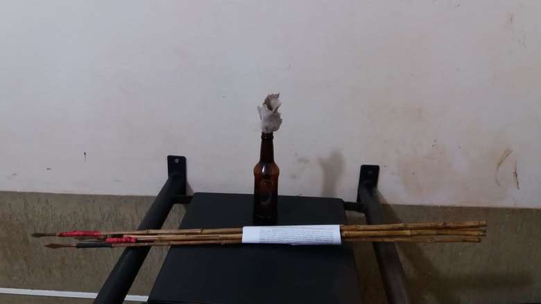 Indígenas invadem propriedade e atacam policiais com flechas e coquetel molotov