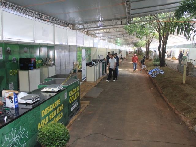 Tubos de ensaio e robozinhos 