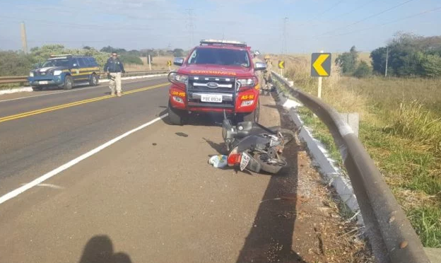Motociclista é encontrado morto às margens da BR-262