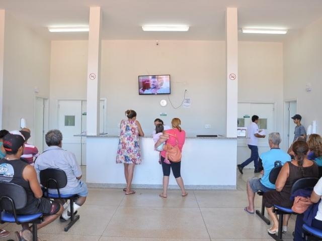 Sem receber da prefeitura, laboratório suspende atendimento amanhã