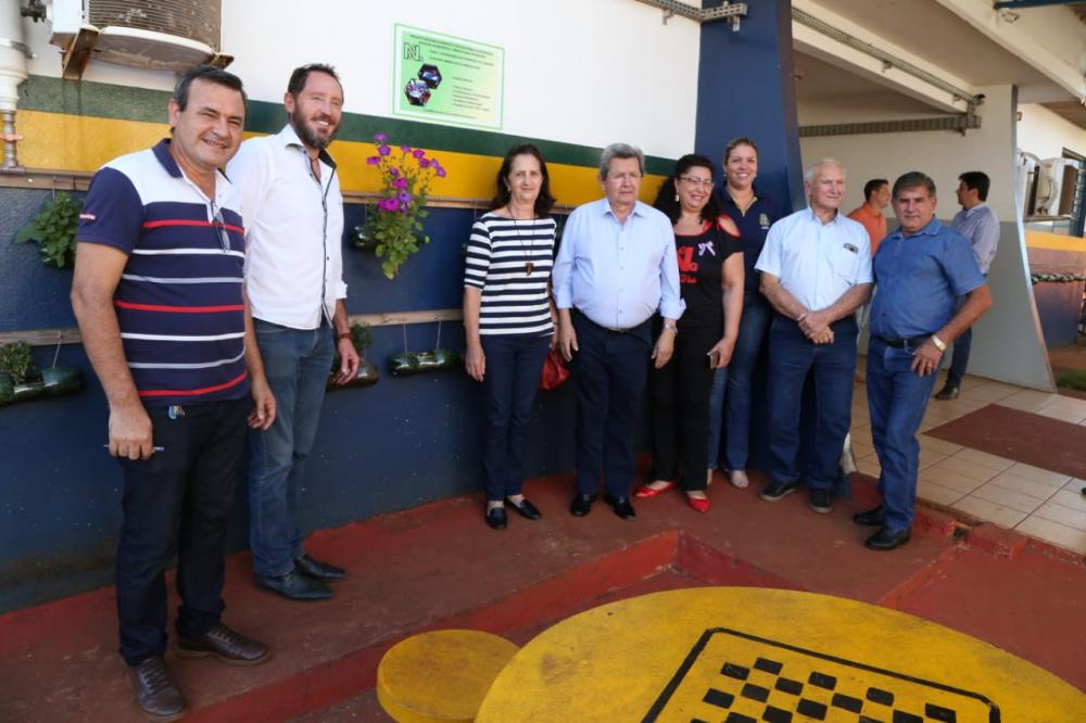 Onevan entrega emenda parlamentar para escola de São Gabriel do Oeste