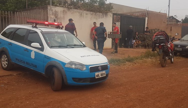 Ao entregar almoço, rapaz encontra homem de 74 anos morto na Vila Nasser