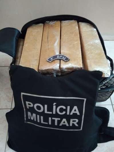 Mulher é presa transportando maconha até Campo Grande