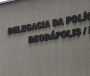 Homem procurou a delegacia após ter moto furtada próximo ao Banco do Brasil 