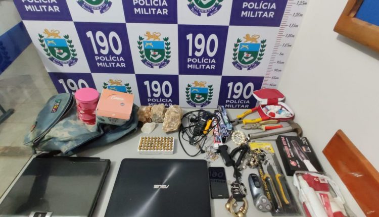 Suspeita de furtar residência de prefeito é presa na casa da nora