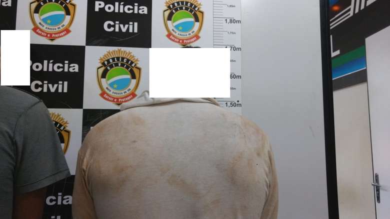 Mulher afoga moto no centro e é alvo de assaltantes