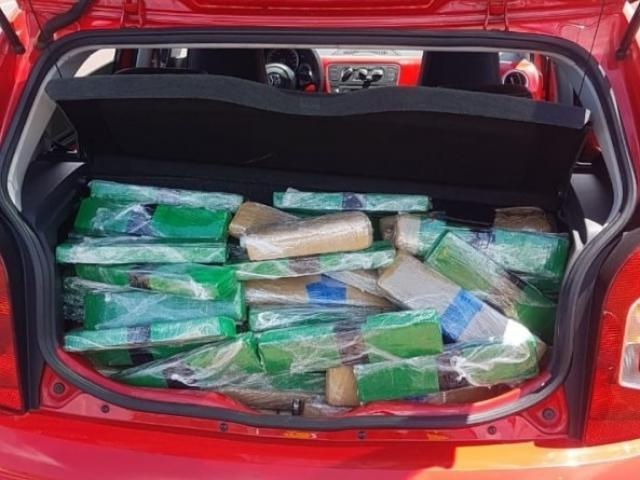 Jovem de 23 anos é preso com 207 quilos de maconha na BR-163