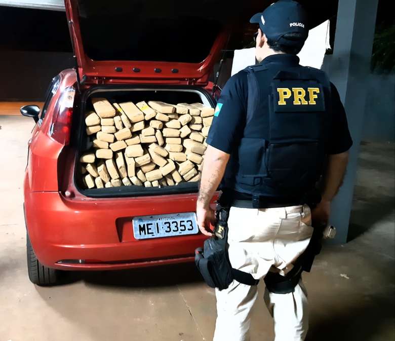 Traficantes são presos em MS com quase meia tonelada de maconha rumo ao MT