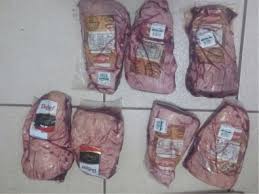 Ladrão tenta se passar por funcionário de frigorifico e acaba detido com picanha escondida na mochila
