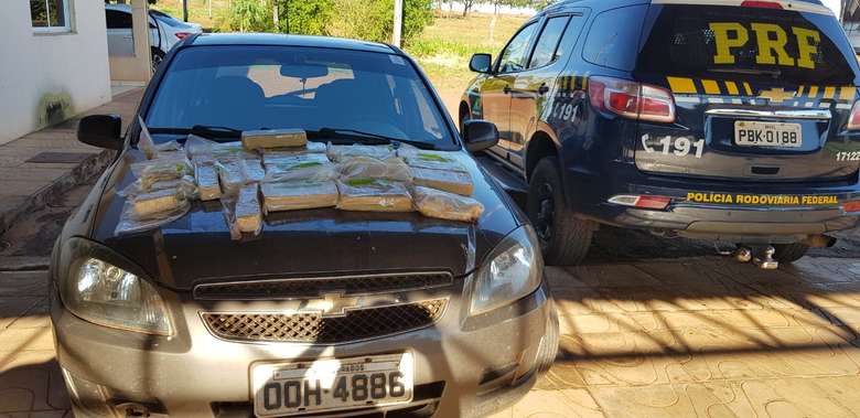Douradense é preso com 20 quilos de cocaína no interior de veículo