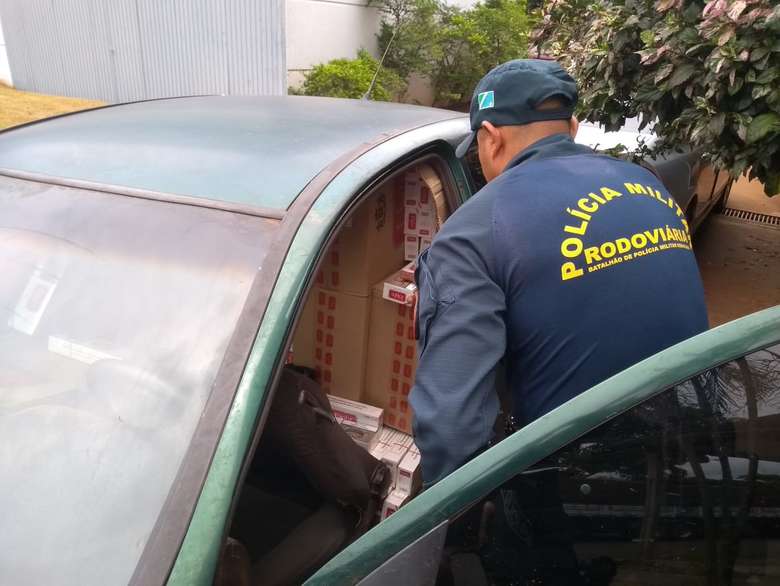 Polícia apreende 15 mil maços de cigarros contrabandeados na MS-379