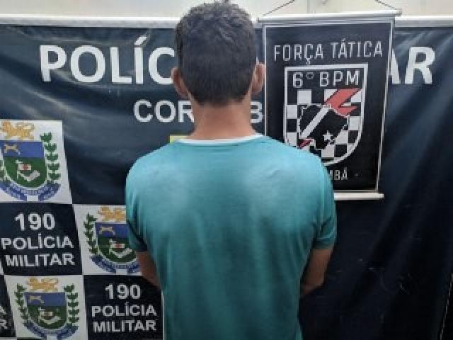 Homem suspeito de estuprar enteada é flagrado de cueca e acaba preso