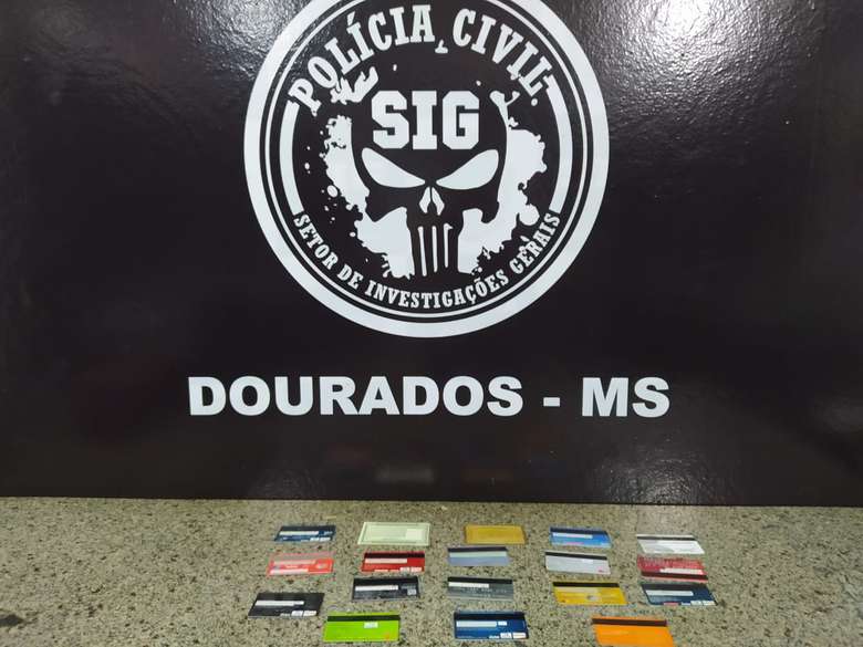 Homem vende caminhonete alugada, presta queixa por roubo e acaba preso