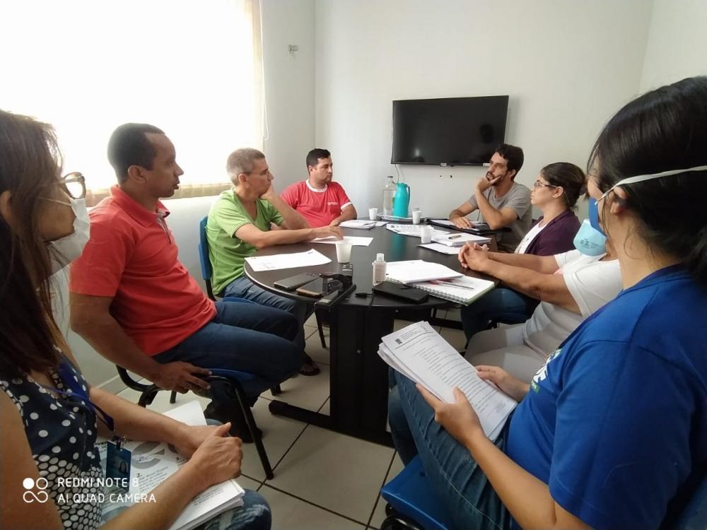 Em reunião com dirigentes de supermercados, Secretário definiu estratégias para evitar aglomerações