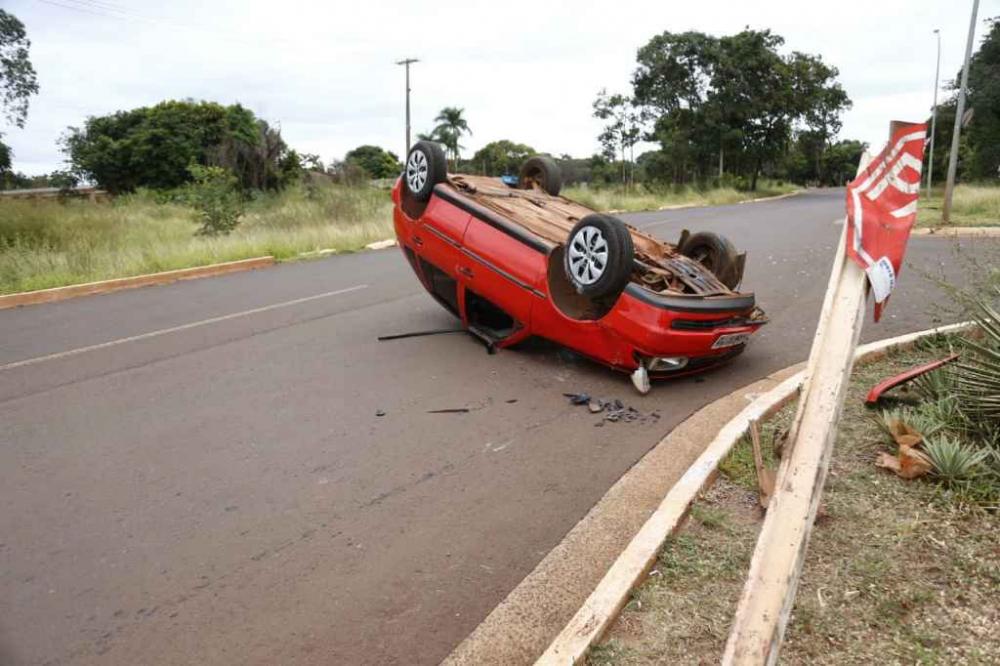 Vítima saiu do carro sozinha (Leonardo França, Midiamax)