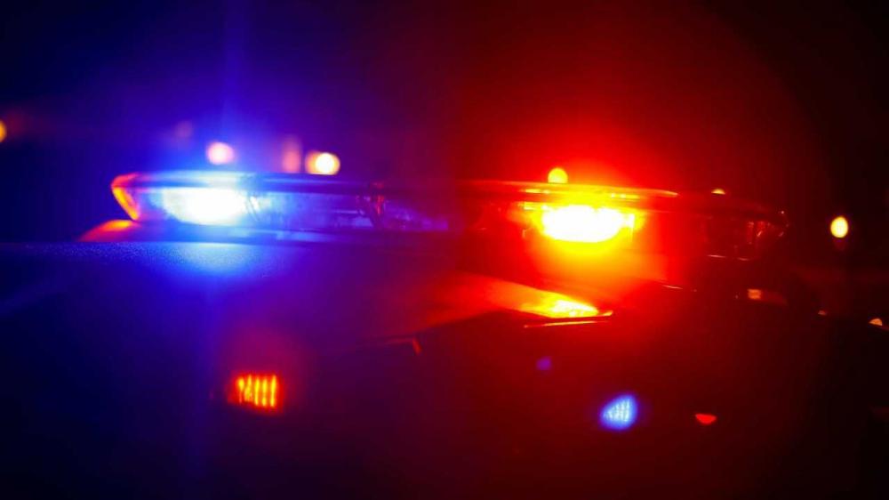 Após noite fora de casa, mulher encontra residência com móveis, portas e janelas ‘destruídos’ 