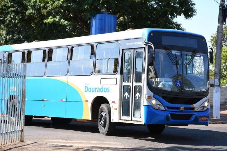 Passageiros deverão utilizar máscaras no interior dos ônibus - Crédito: Hedio Fazan/Arquivo/Dourados News 