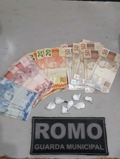 Material encontrado na casa do acusado - Crédito: Osvaldo Duarte/ Dourados News 