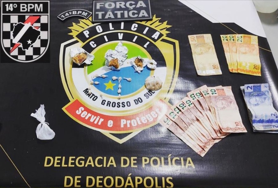 Policia fecha boca de fumo, apreende Crack no local e descobre inclusive furto de energia em Deodápolis 