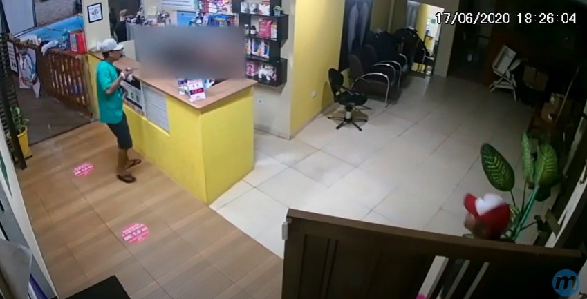 Assalto em salão de beleza no Pioneiros (Via WhatsApp)