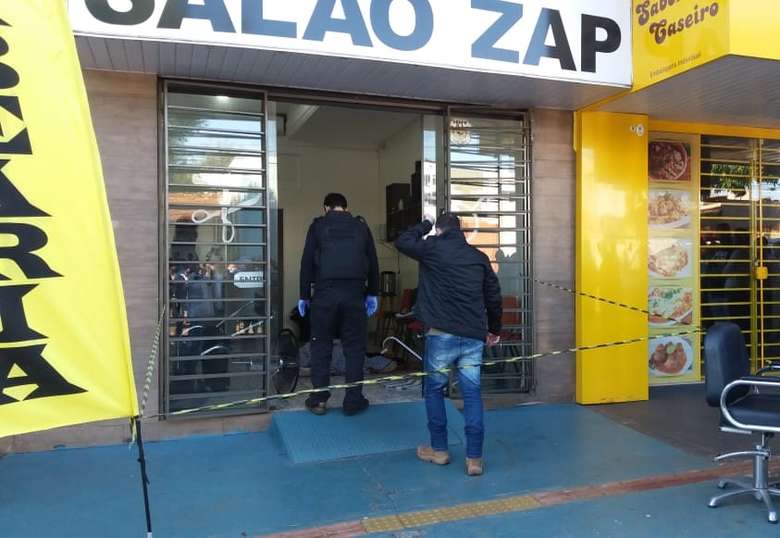 Homicídio aconteceu na barbearia de propriedade da vítima - Crédito: Dourados News/Arquivo 