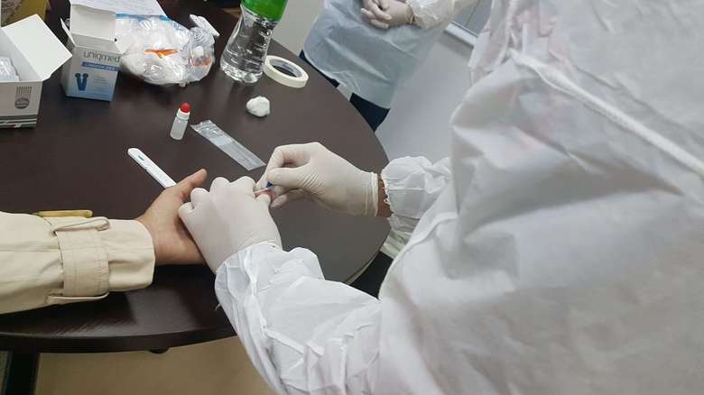 Ainda há 3.023 amostras em análise no Lacen - Crédito: SES/MS 