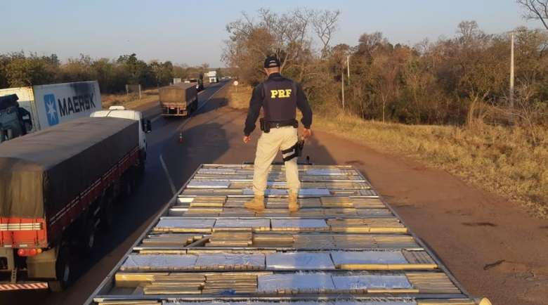 Maconha apreendida em MS totalizou mais de 1t - Crédito: Divulgação/PRF 