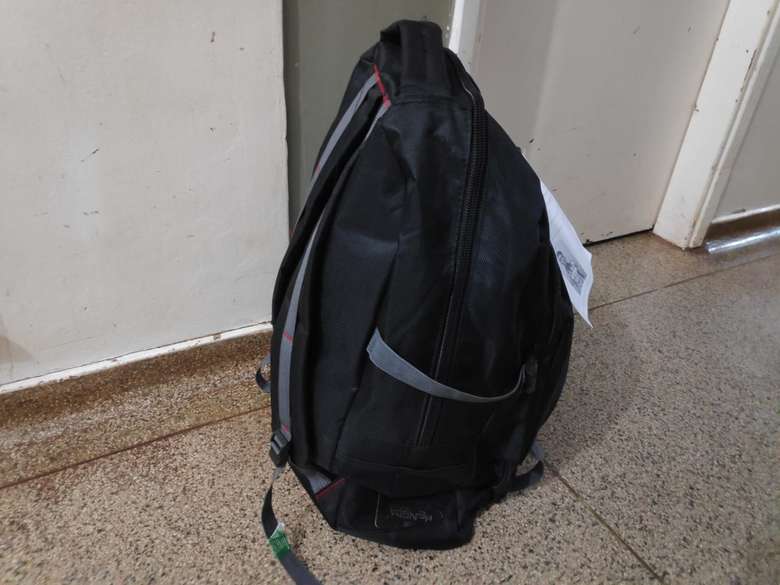 Bagagem apreendida durante a abordagem - Crédito: Osvaldo Duarte/Dourados News 