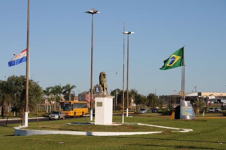 Turistas e trabalhadores brasileiros poderão entrar em Pedro Juan Caballero entre às 9h e 22h - Crédito: Dourados News/Arquivo 