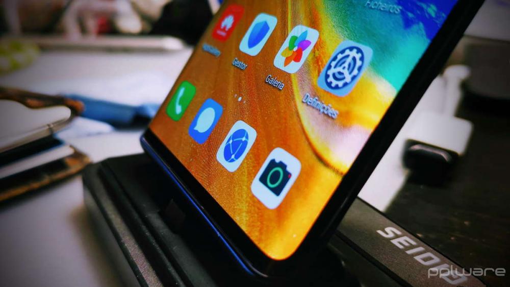 Homem procurou a policia após ter compras realizadas com seu cartão no Google APPs