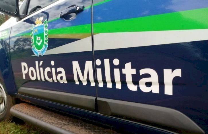 Mulher suspeita que ex-marido tenha tentado atear fogo no carro de seu pai 